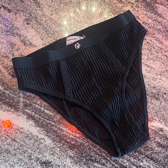 Versace Intimo Vintage 90’s Ribbed Black Briefs Underwear EUC!